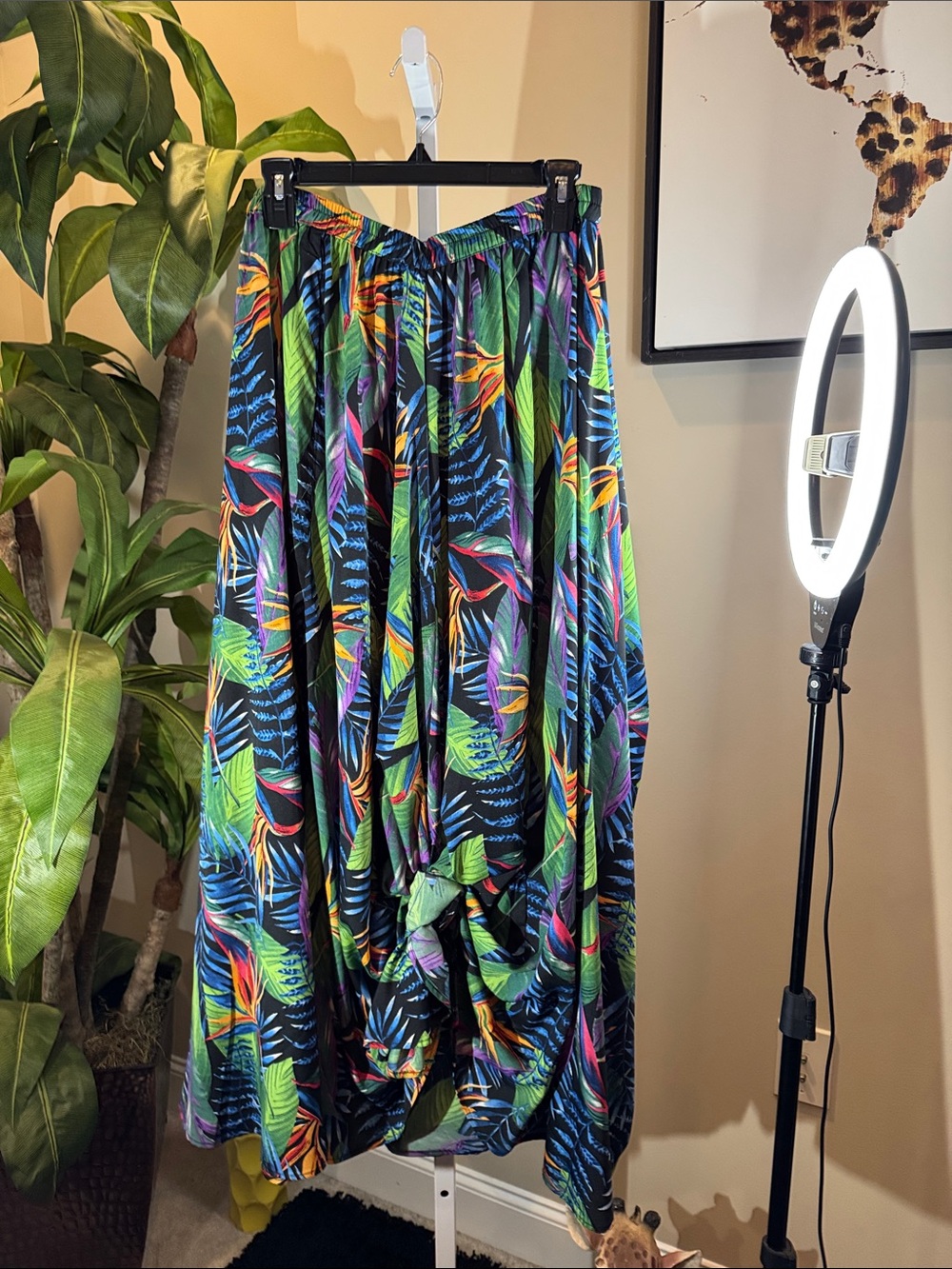 Tropical Print Maxi Skirt in Multicolor, size M,